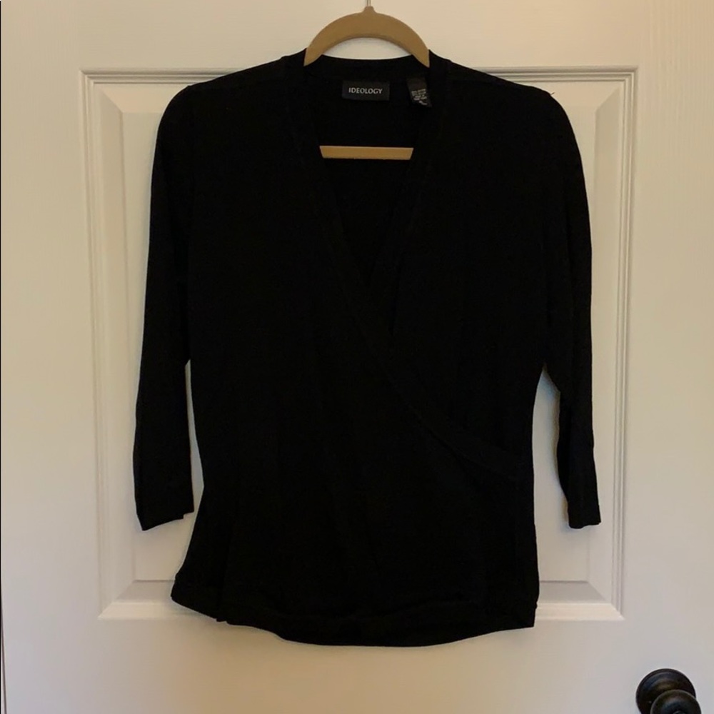 Ideology Black three-quarter sleeve V-neck top